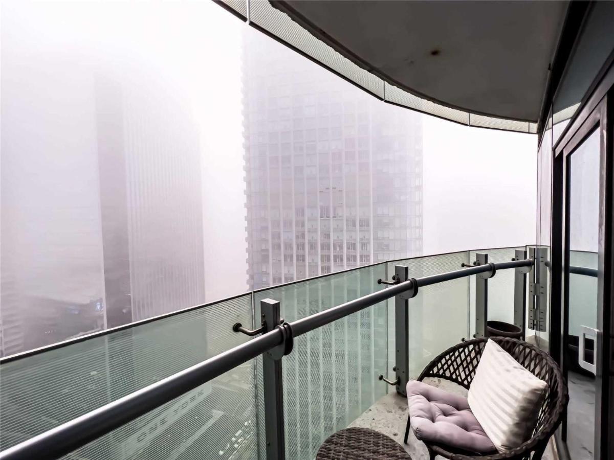 Luxury Condo In The Heart Of Toronto - Next To Scotiabank Arena Kültér fotó