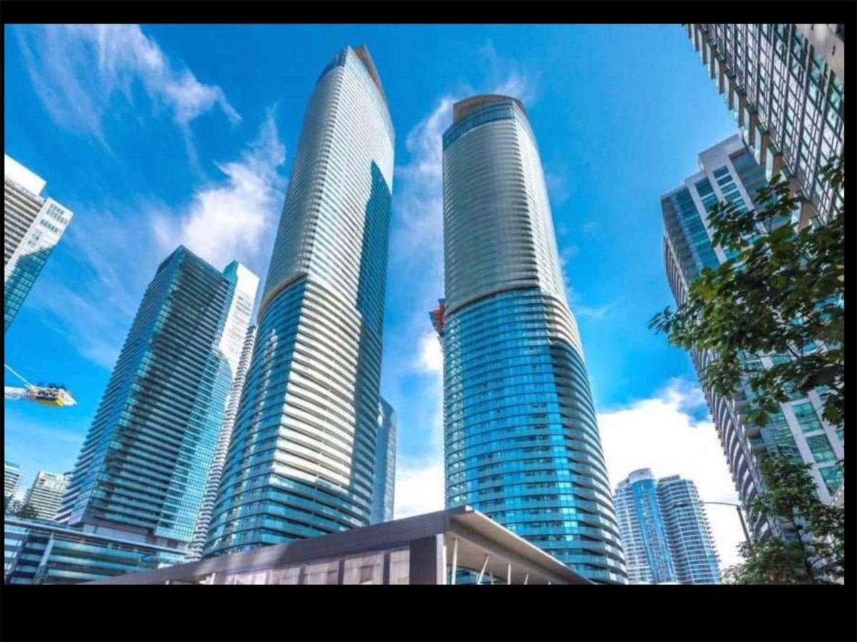 Luxury Condo In The Heart Of Toronto - Next To Scotiabank Arena Kültér fotó